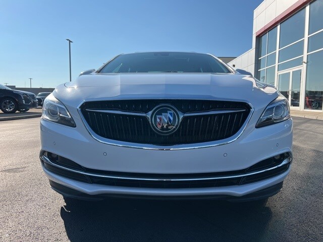 2017 Buick LaCrosse Premium I photo 2