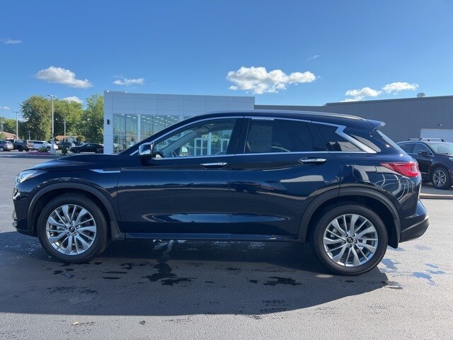 2024 Infiniti QX50 Luxe photo 2