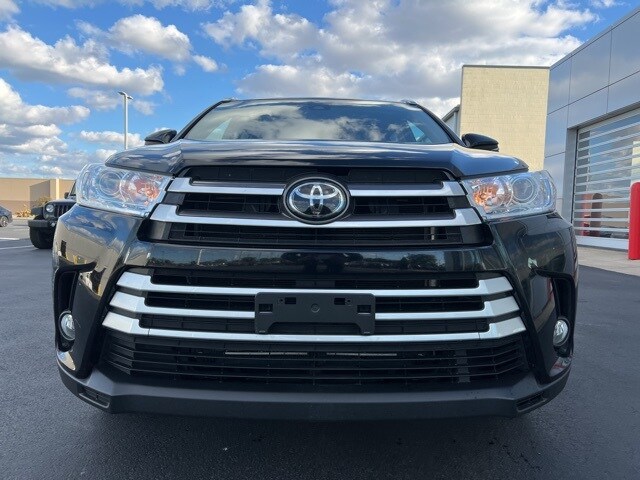 2018 Toyota Highlander XLE photo 2