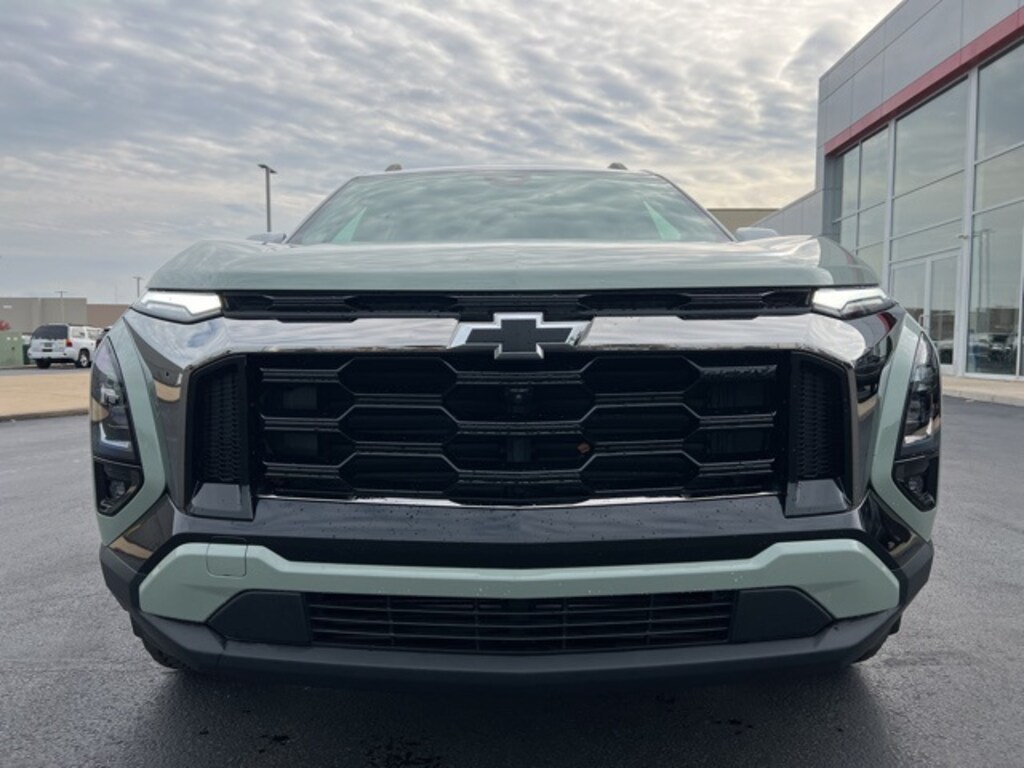 Used 2025 Chevrolet Equinox Activ SUV