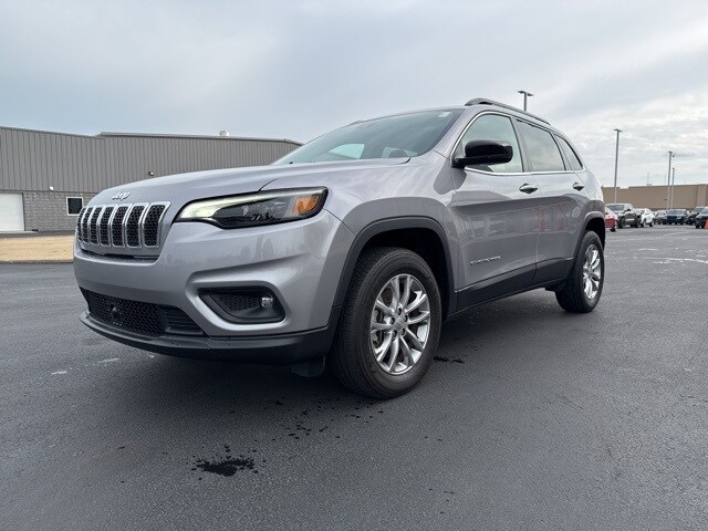 2022 Jeep Cherokee Latitude Lux photo 3