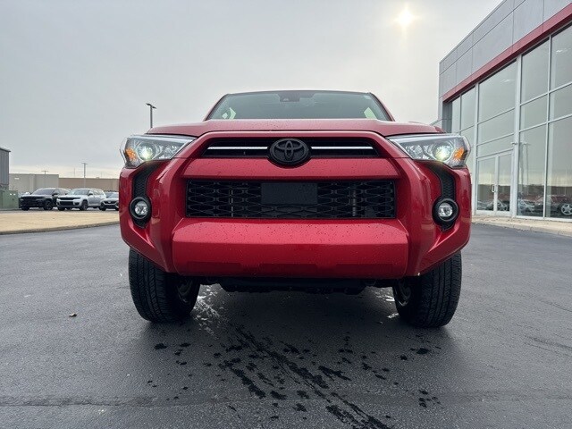 2021 Toyota 4Runner SR5 Premium photo 2