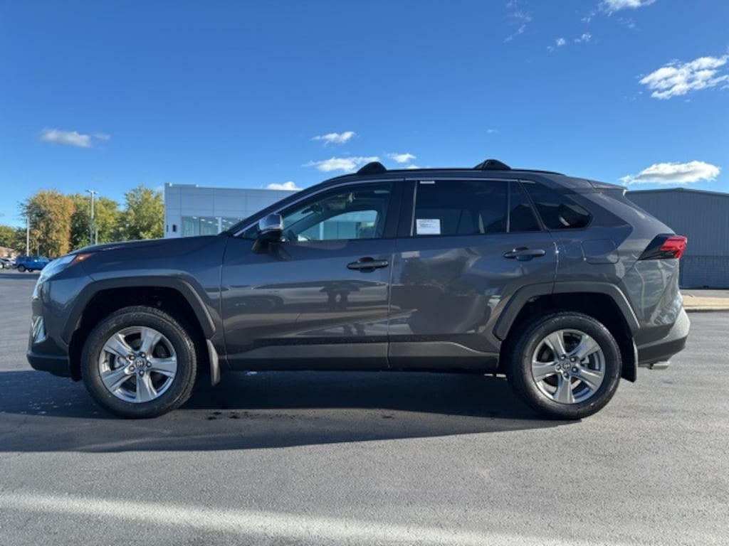 New 2025 Toyota RAV4 XLE XLE AWD SUV