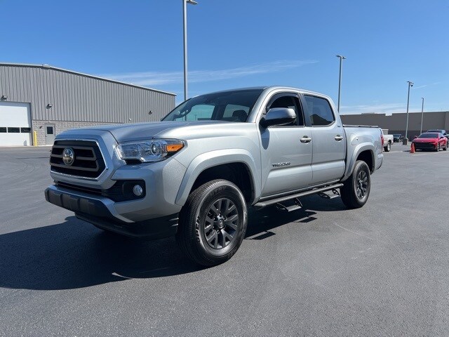 2023 Toyota Tacoma SR5 photo 3