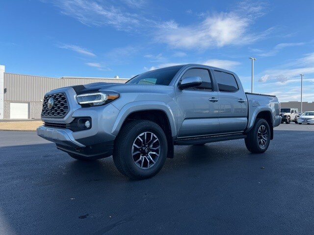 2023 Toyota Tacoma TRD Sport Double Cab photo 3