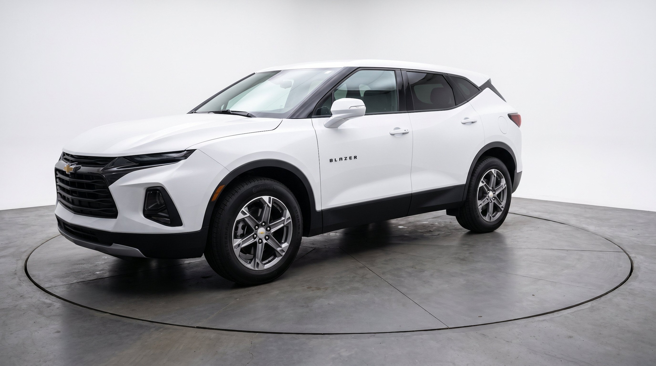 Thumbnail: 2026 Chevrolet Blazer - 3