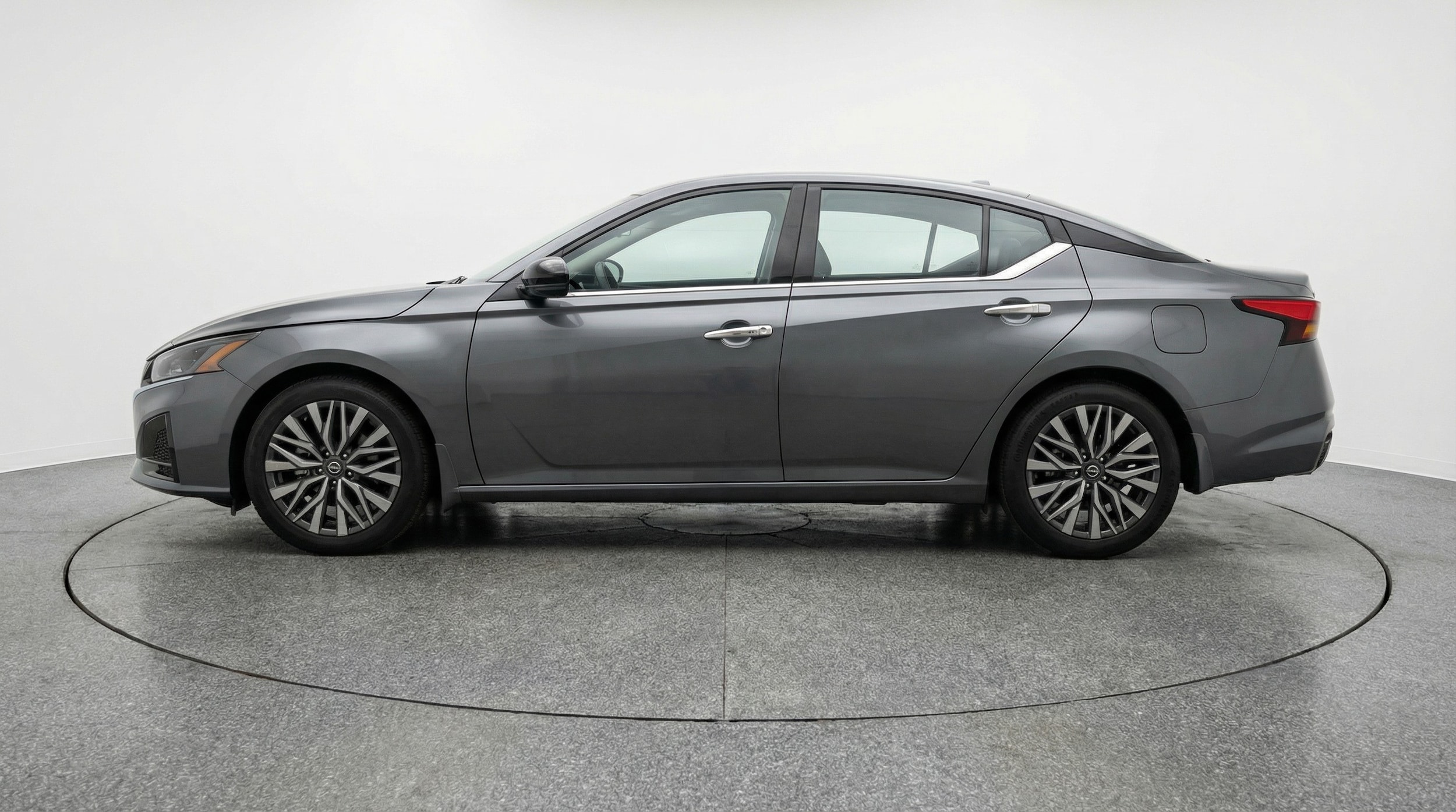 Thumbnail: 2025 Nissan Altima - 4