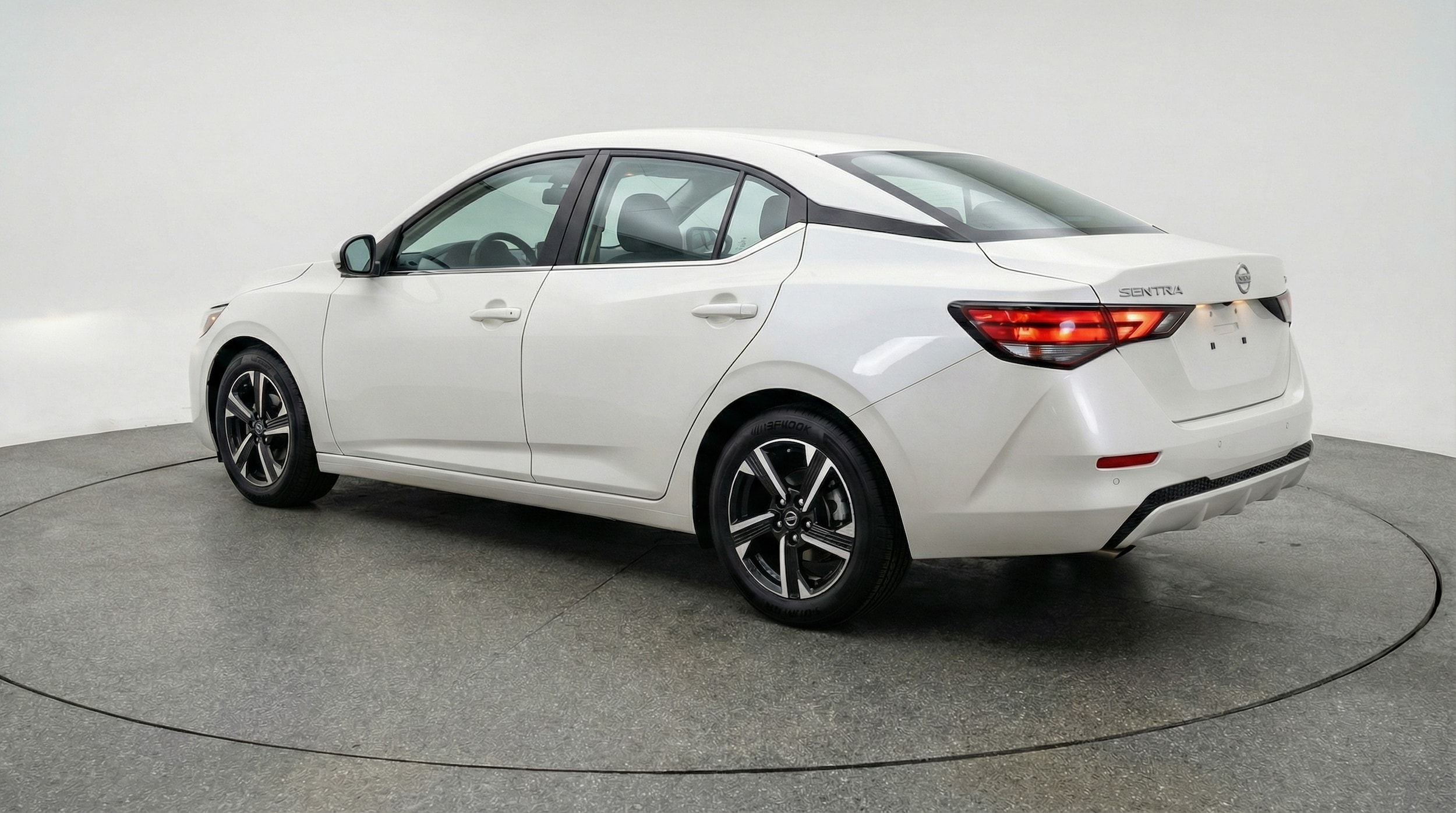 Thumbnail: 2025 Nissan Sentra - 5