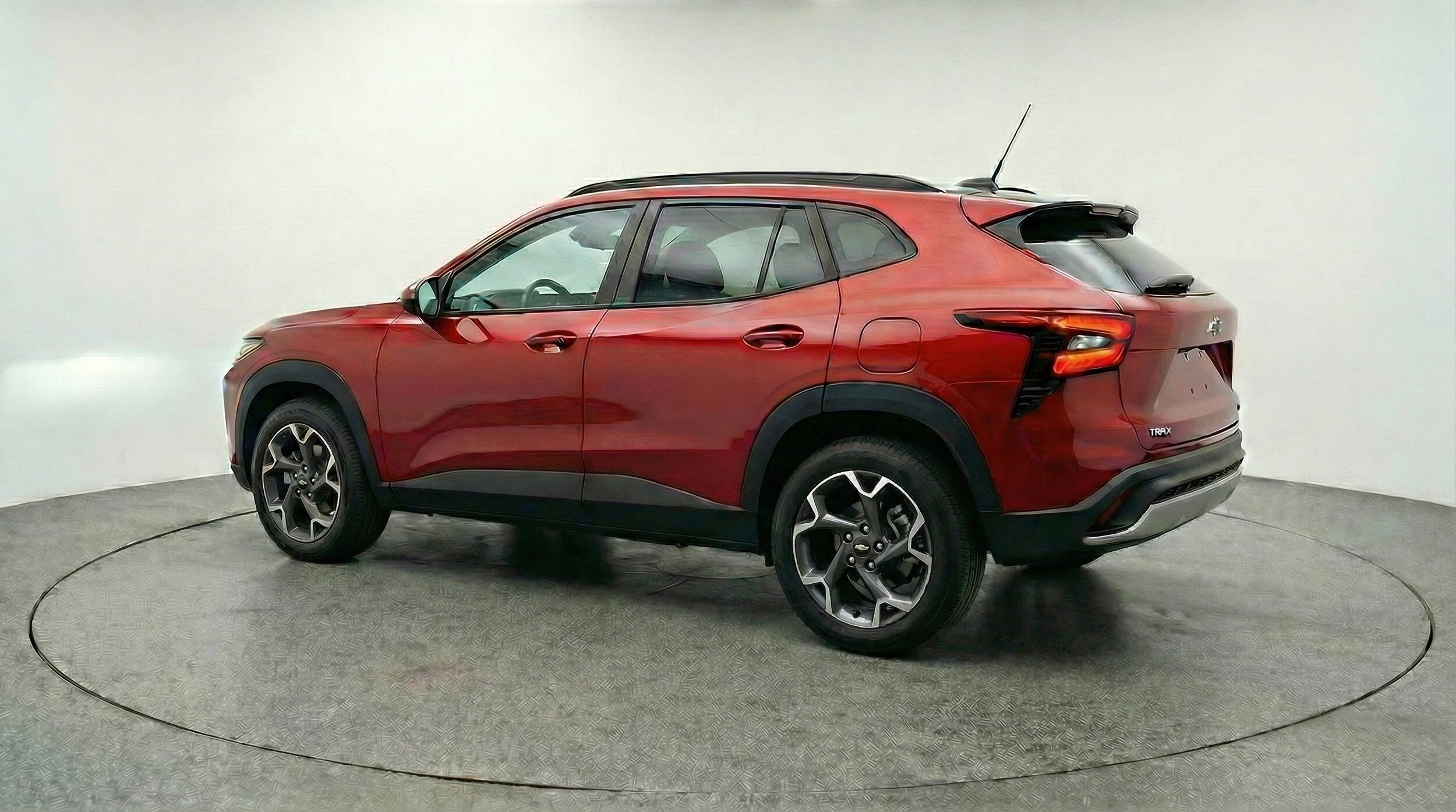 Thumbnail: 2025 Chevrolet Trax - 5