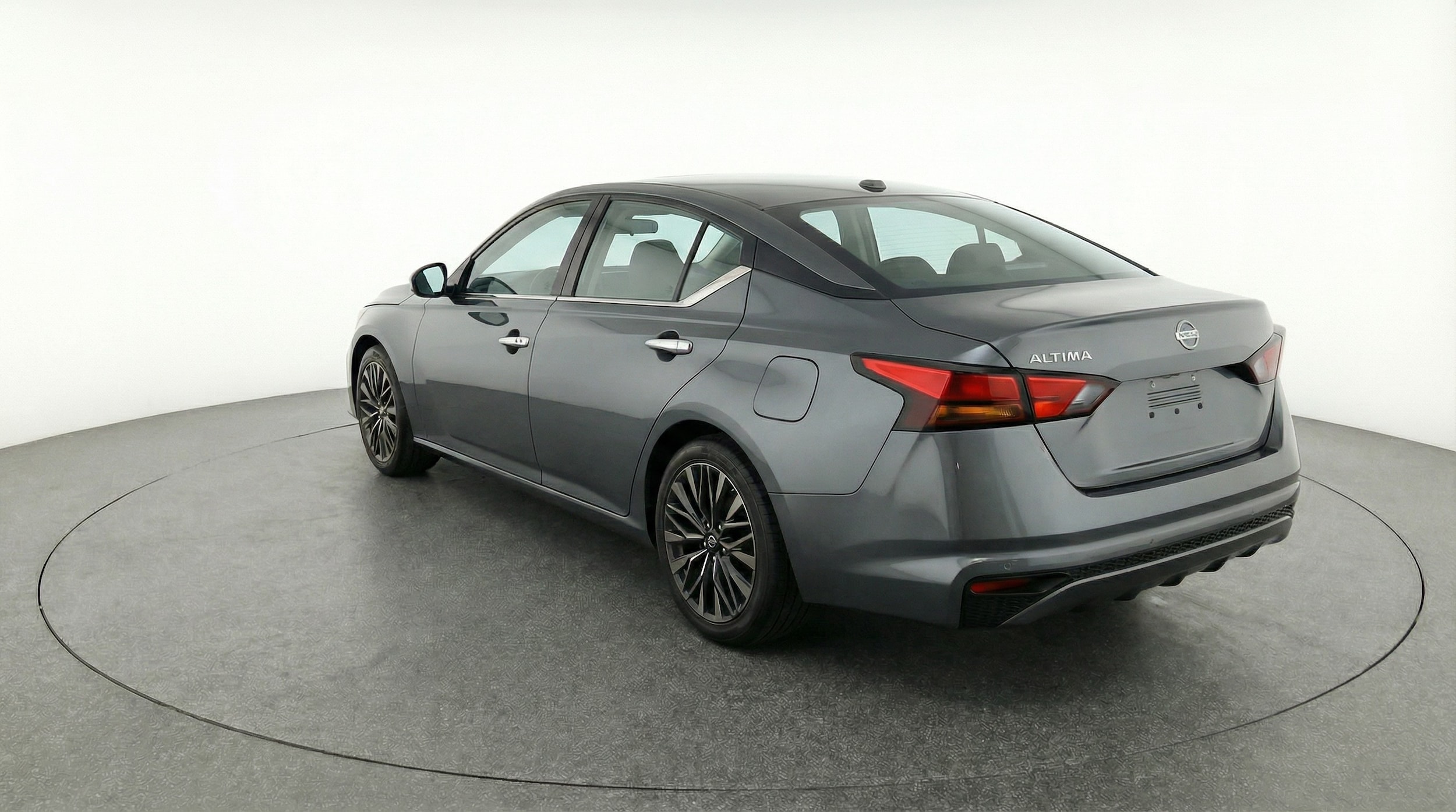 Thumbnail: 2025 Nissan Altima - 5