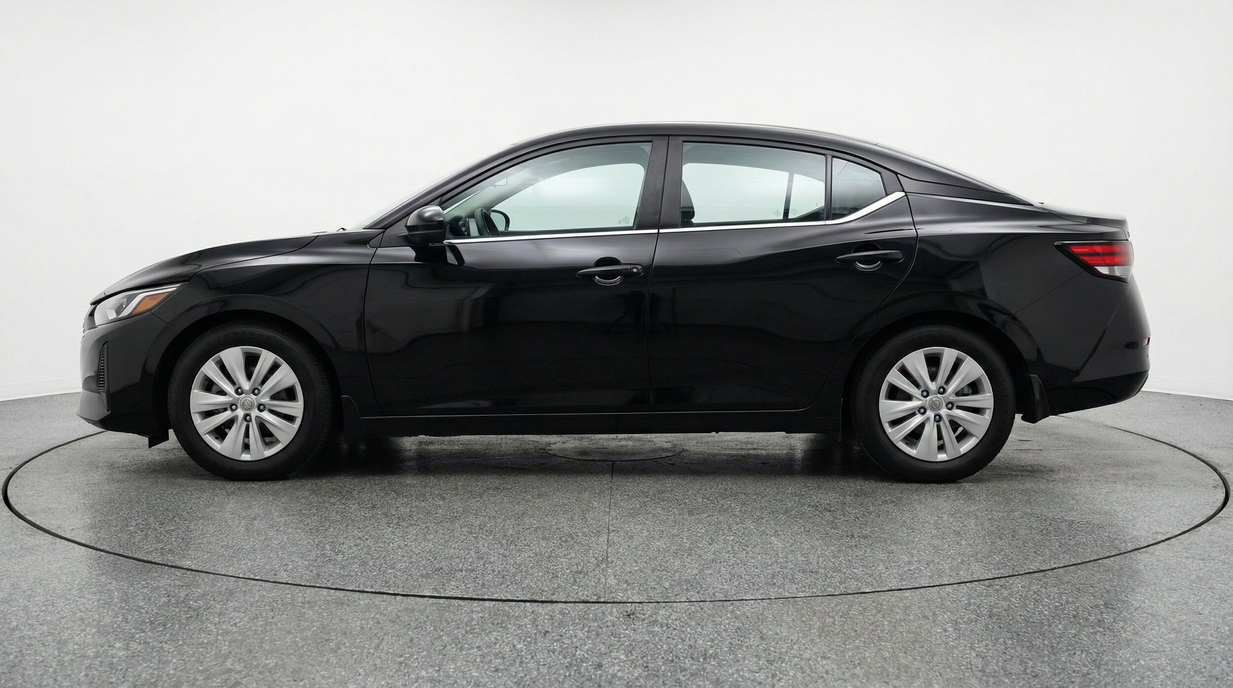 Thumbnail: 2025 Nissan Sentra - 5