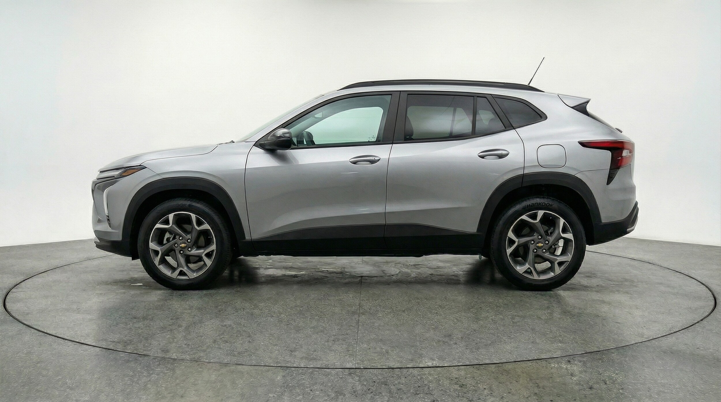 Thumbnail: 2025 Chevrolet Trax - 4