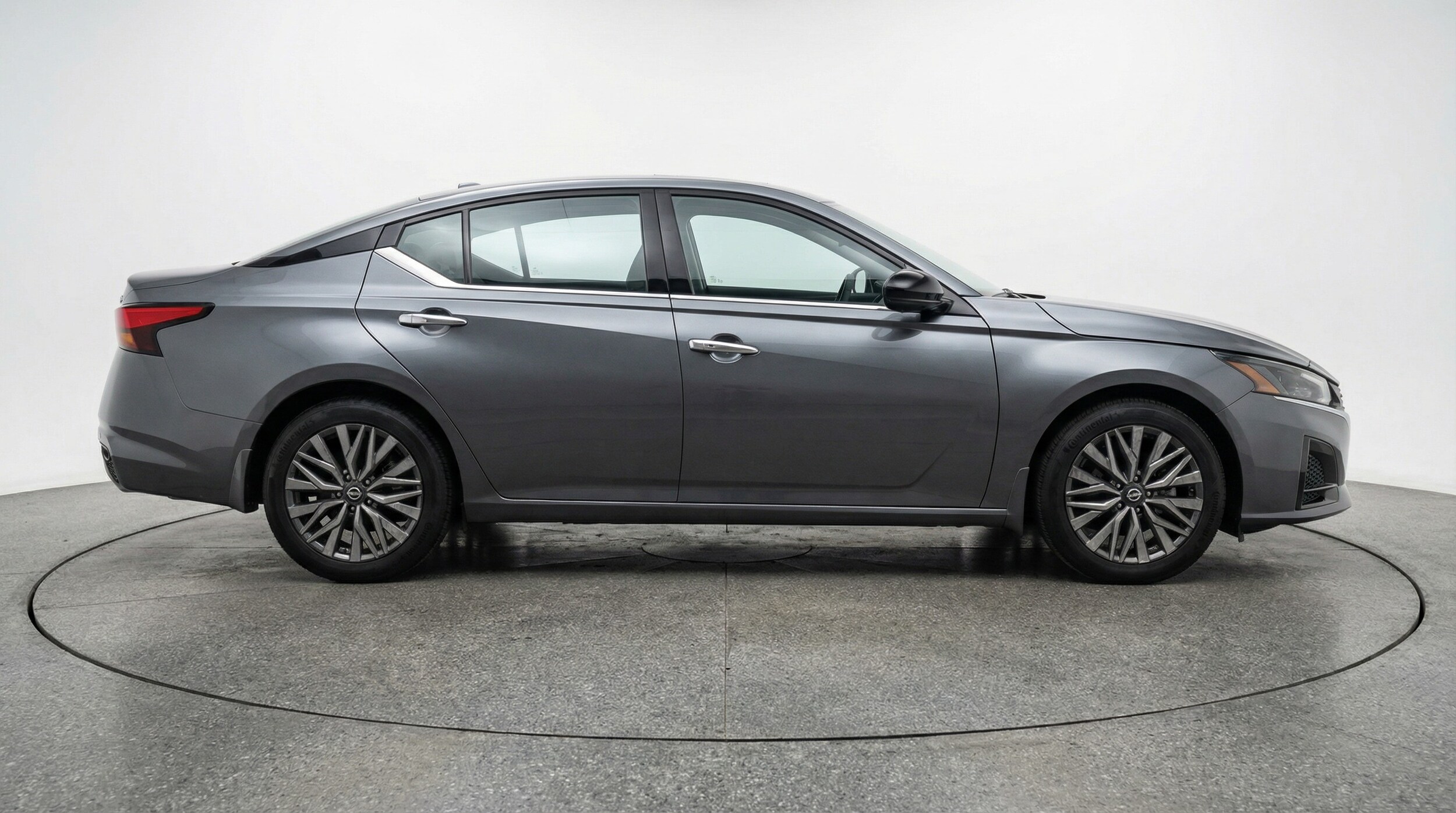 Thumbnail: 2025 Nissan Altima - 8