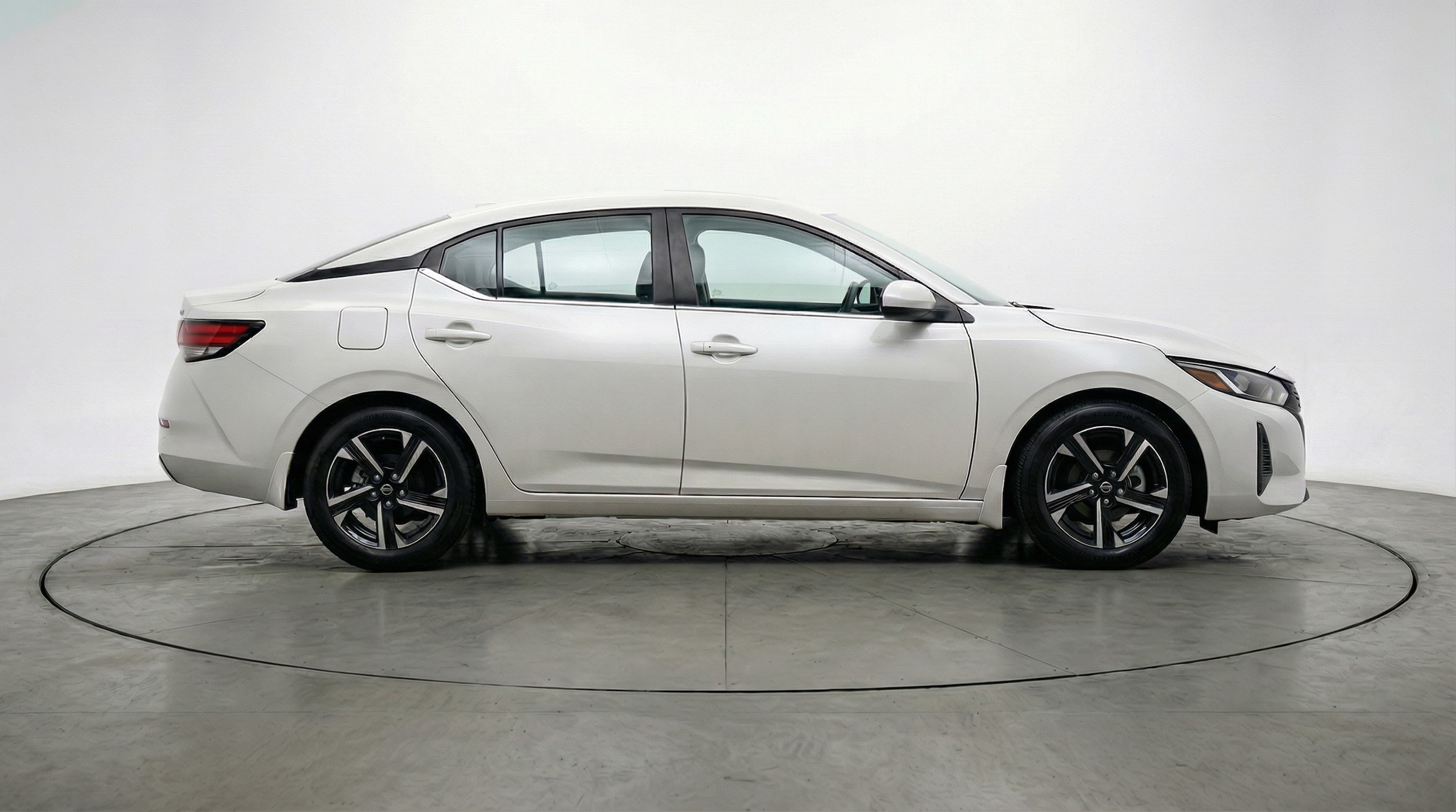 Thumbnail: 2025 Nissan Sentra - 8