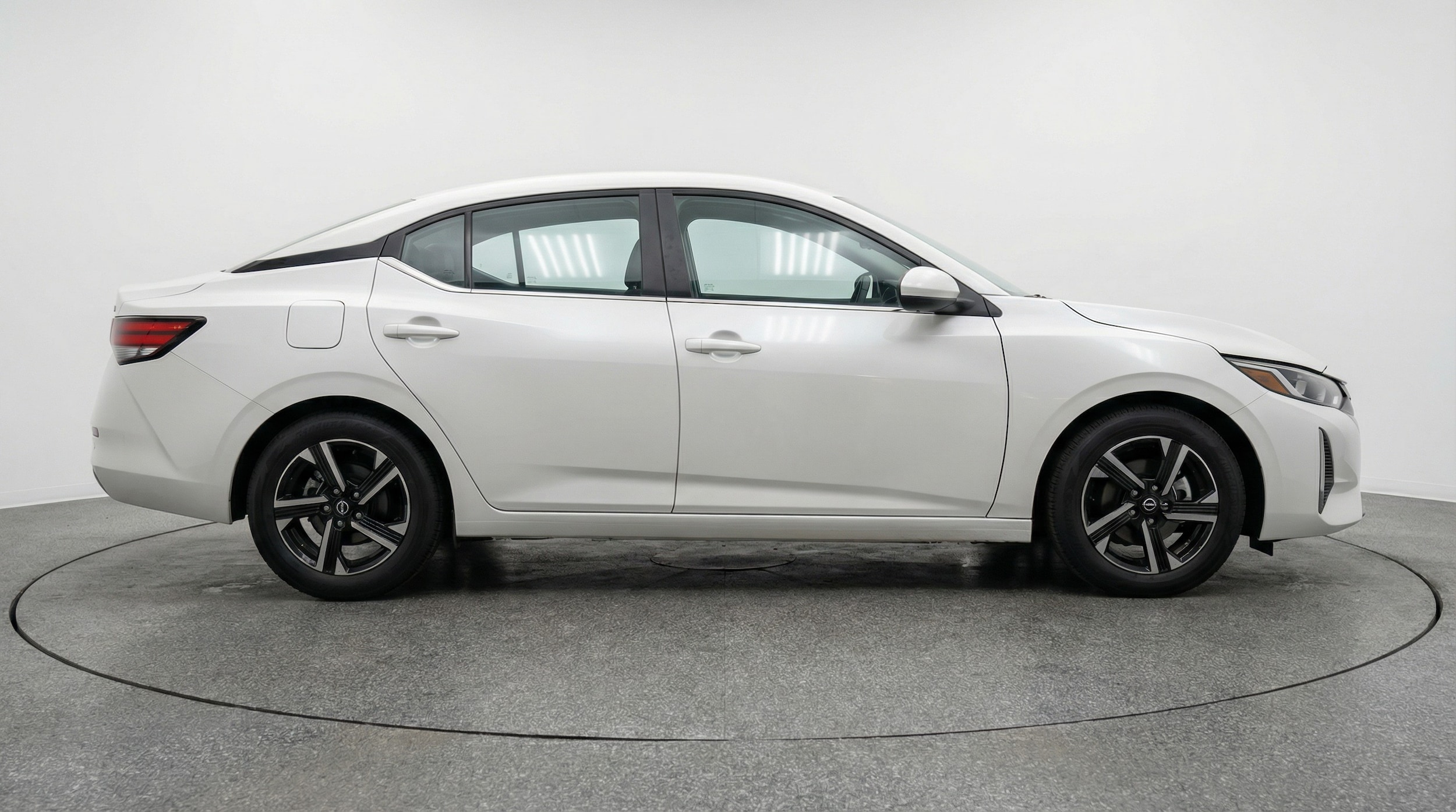 Thumbnail: 2025 Nissan Sentra - 8