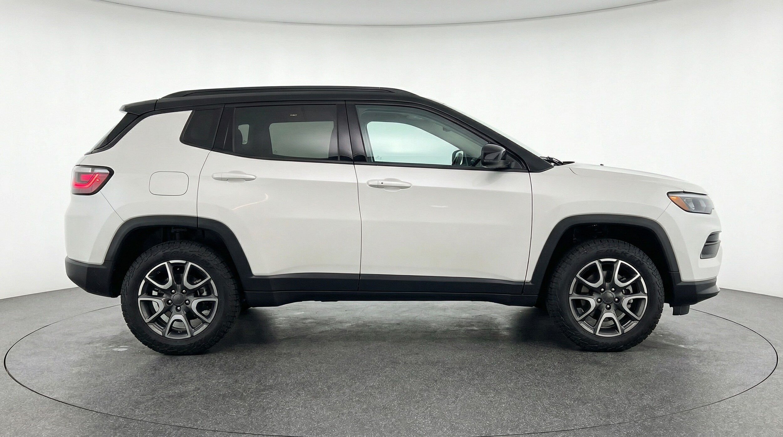 Thumbnail: 2025 Jeep Compass - 8