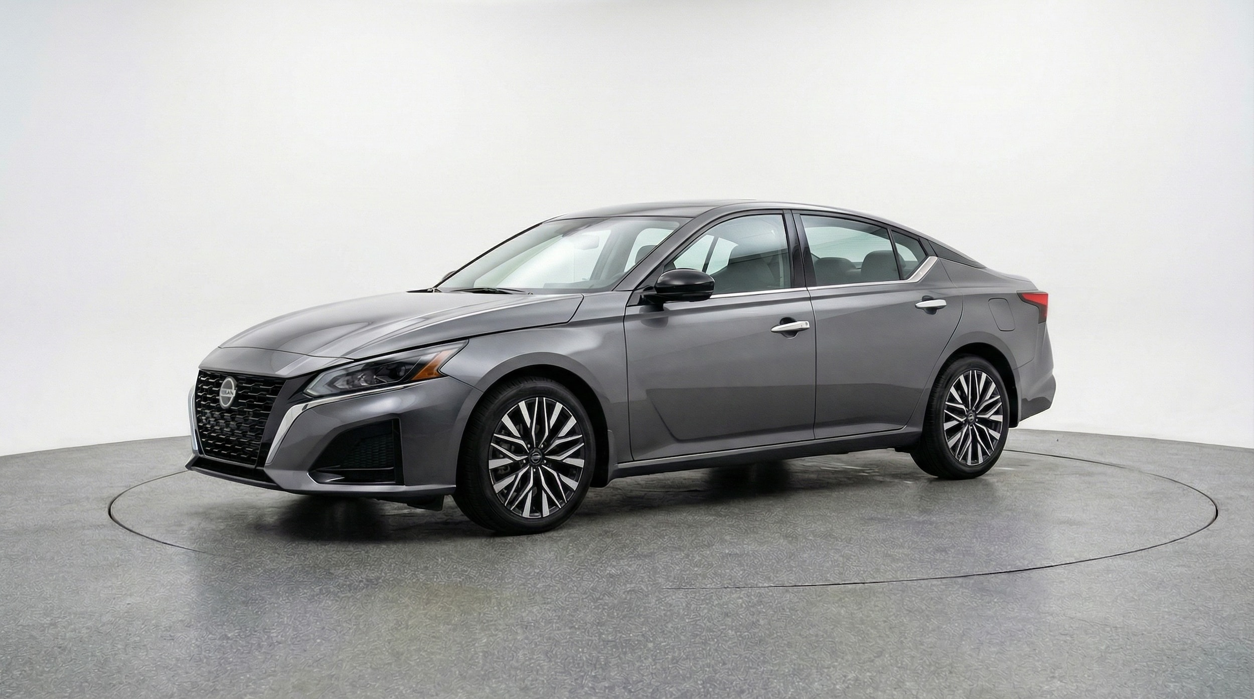 Thumbnail: 2025 Nissan Altima - 3