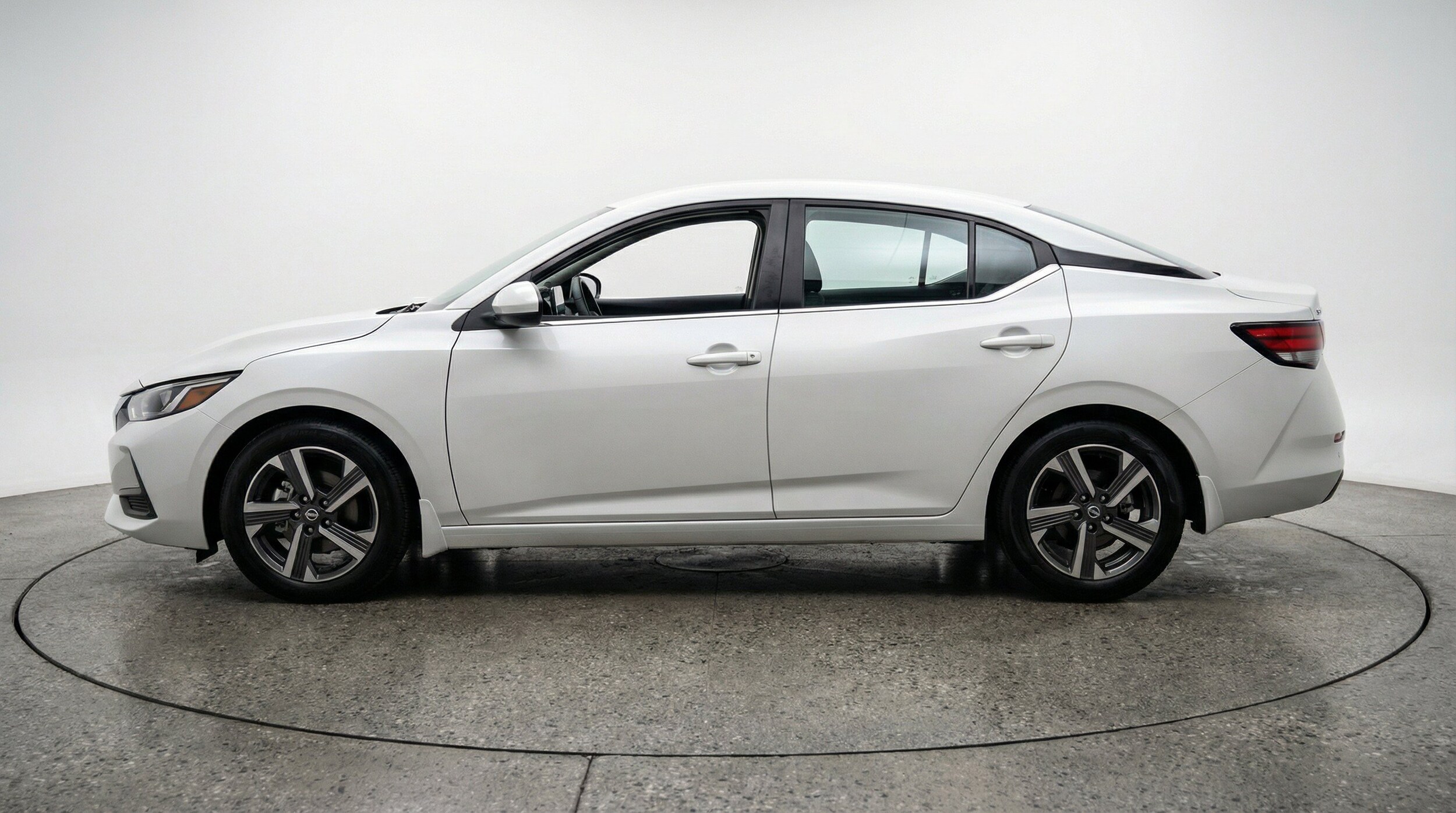 Thumbnail: 2025 Nissan Sentra - 5