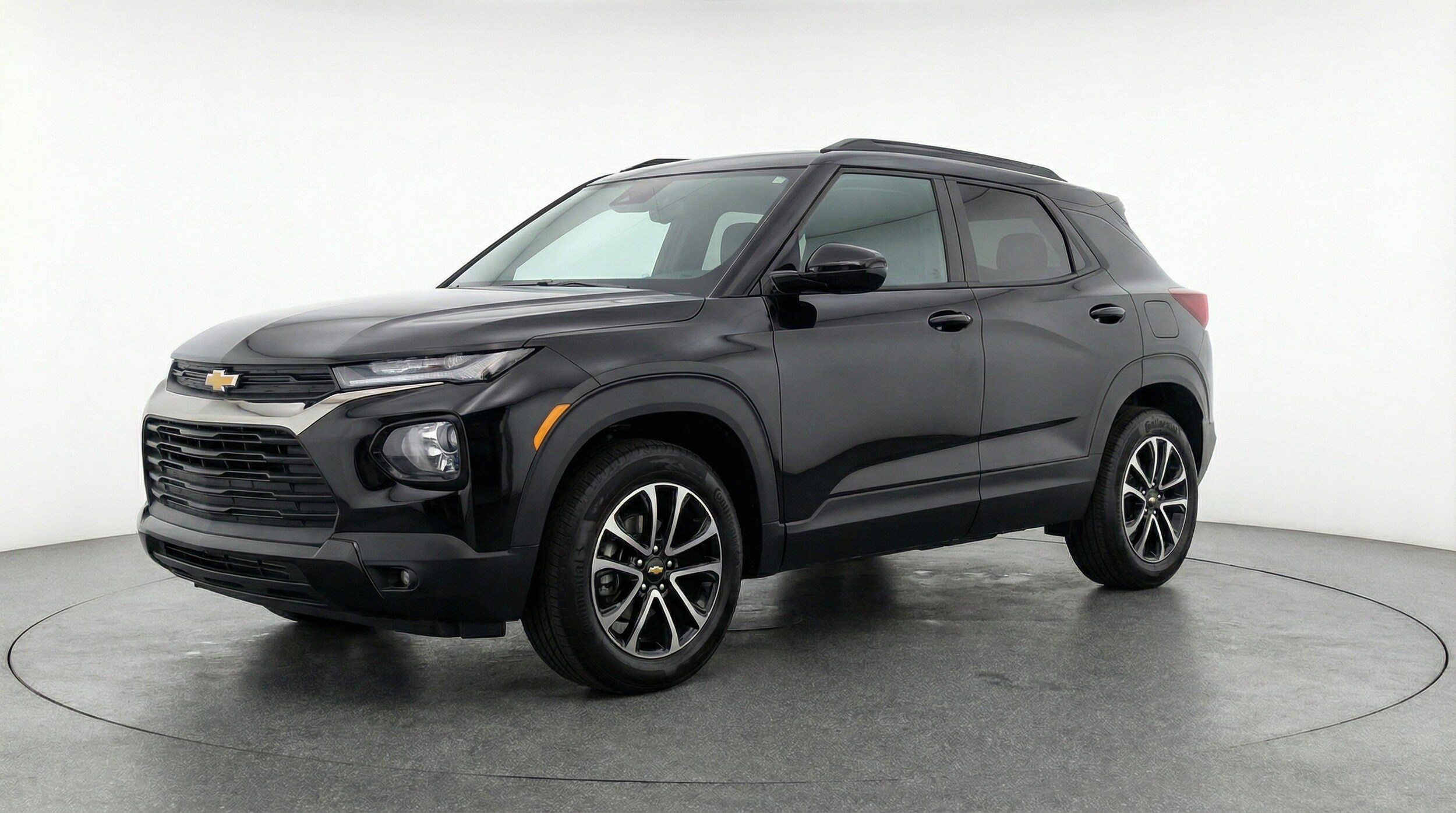 Thumbnail: 2025 Chevrolet TrailBlazer - 3