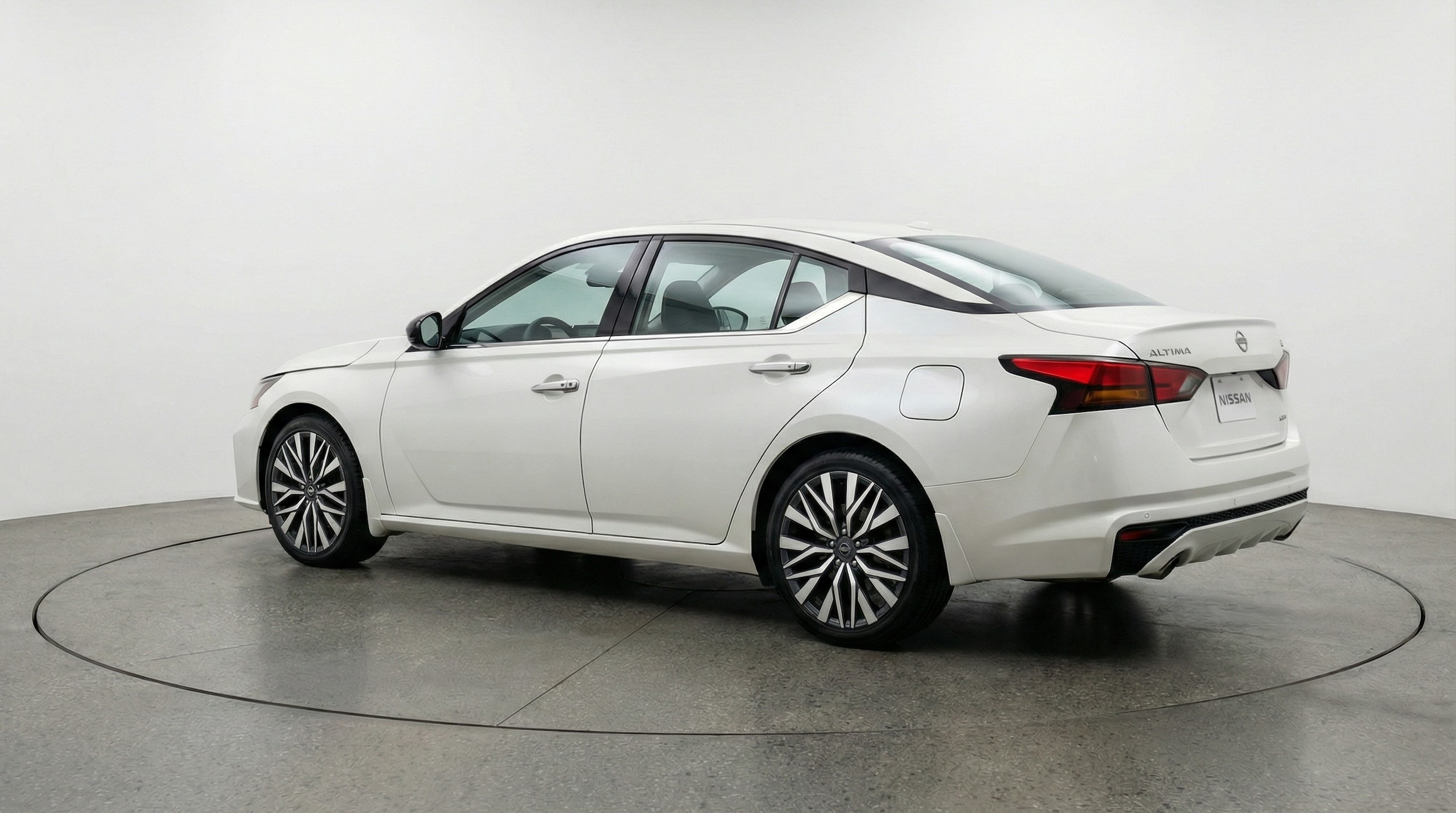 Thumbnail: 2025 Nissan Altima - 5