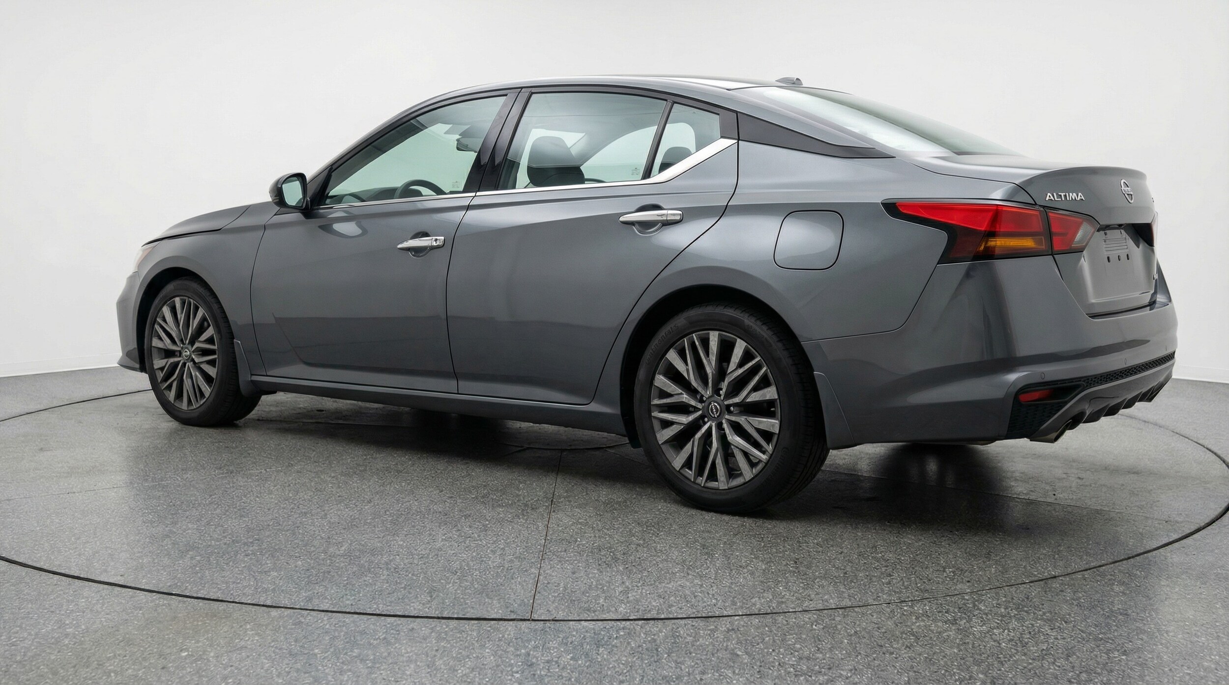 Thumbnail: 2025 Nissan Altima - 5