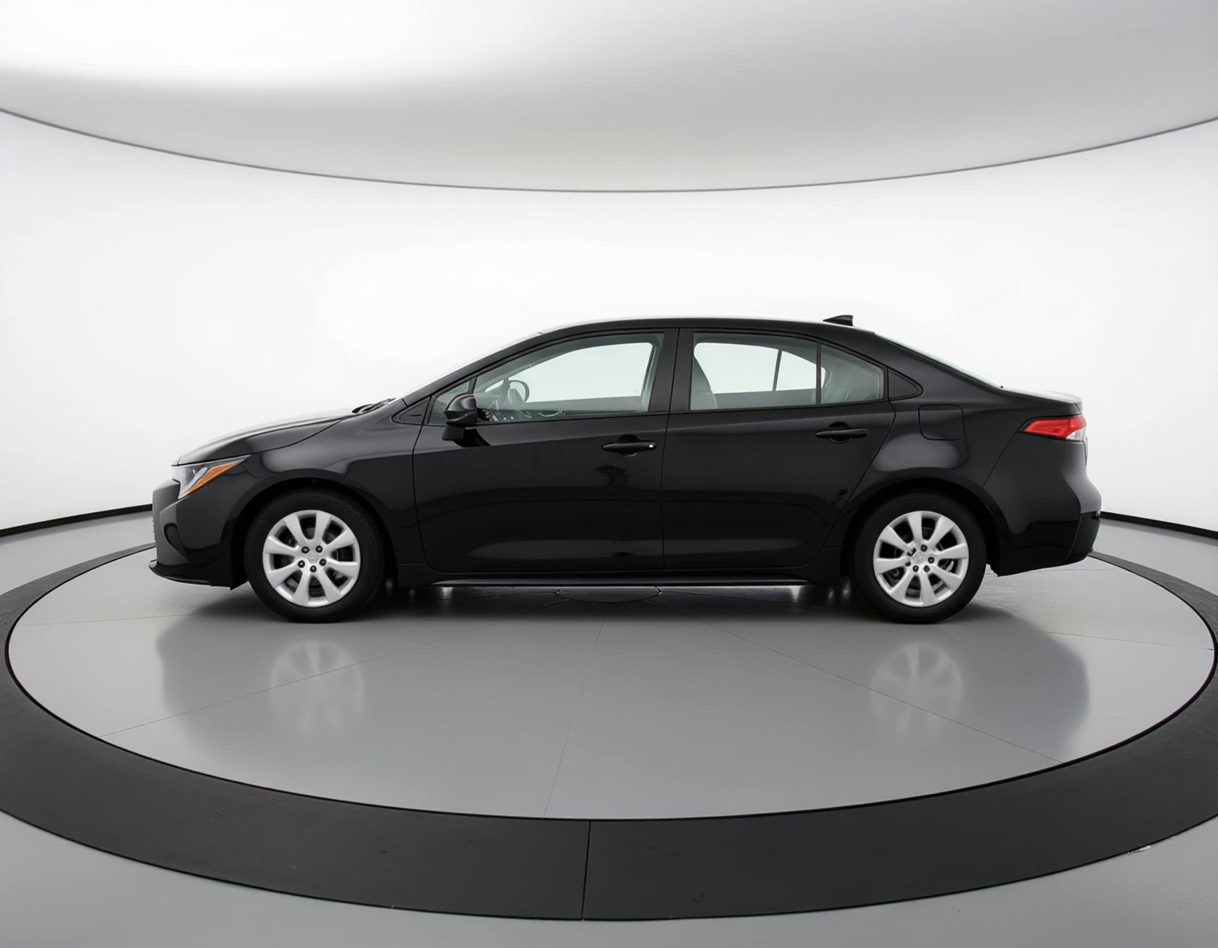 Thumbnail: 2025 Toyota Corolla - 4