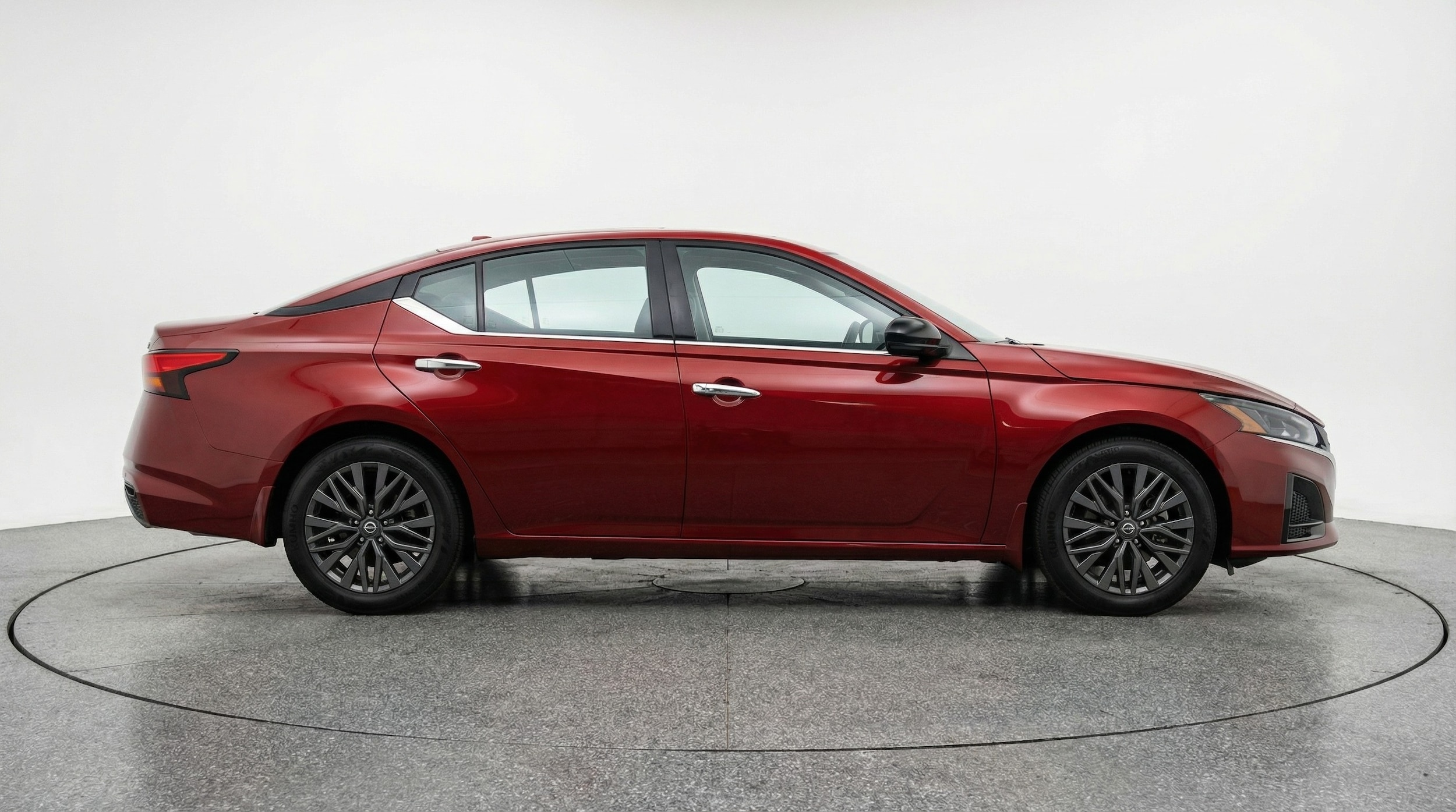 Thumbnail: 2025 Nissan Altima - 8