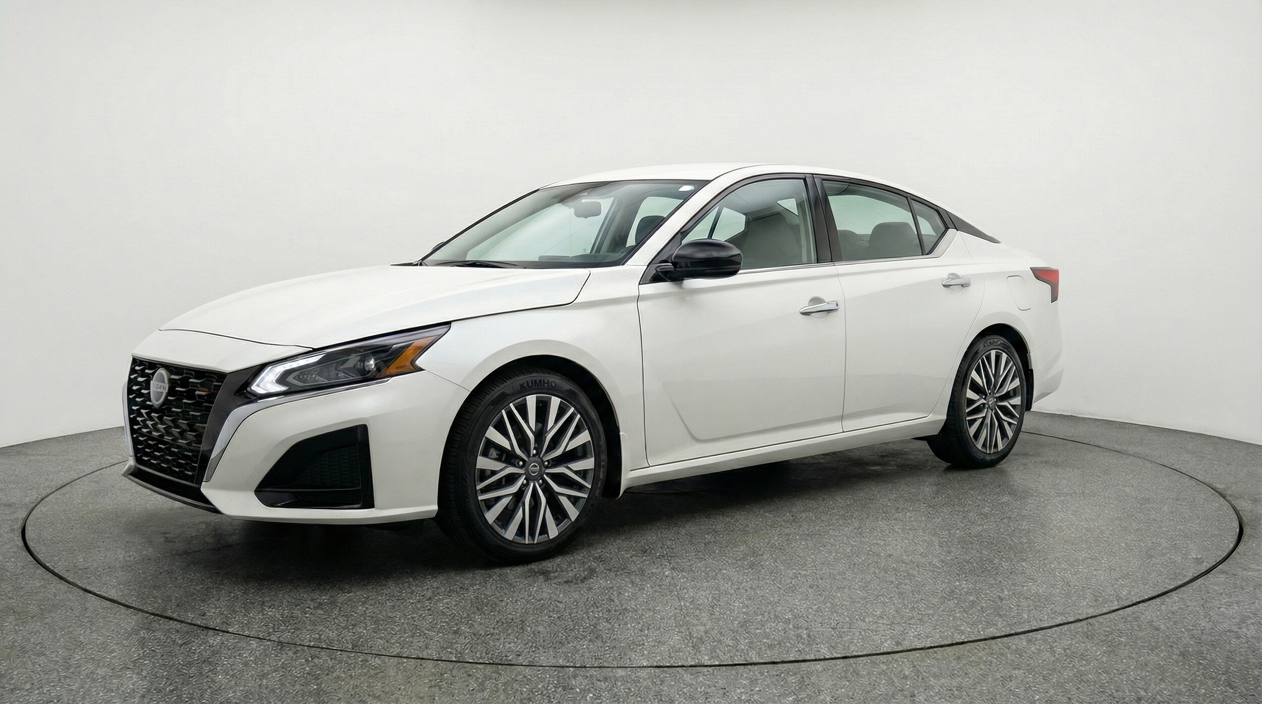 Thumbnail: 2025 Nissan Altima - 3