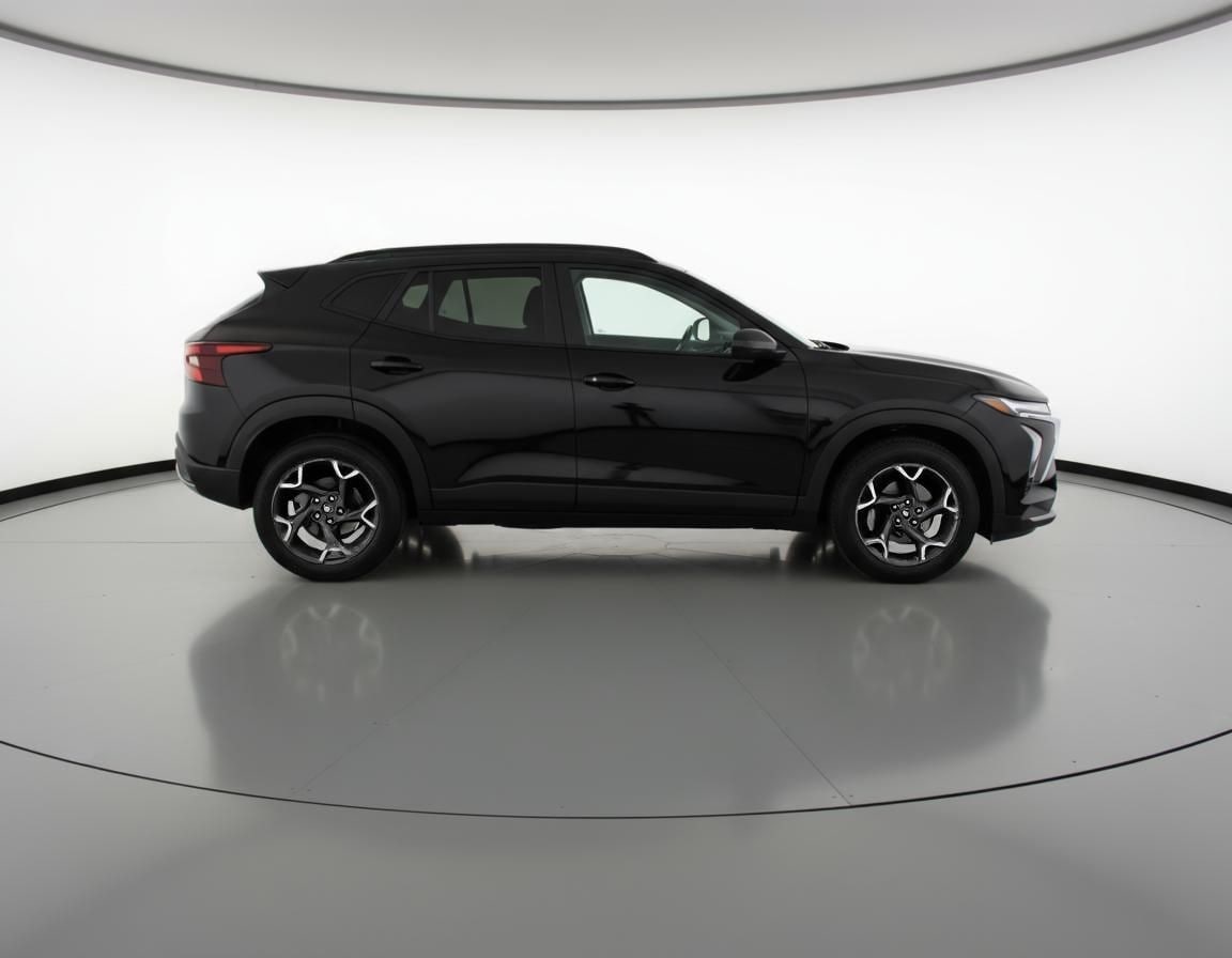 Thumbnail: 2025 Chevrolet Trax - 8