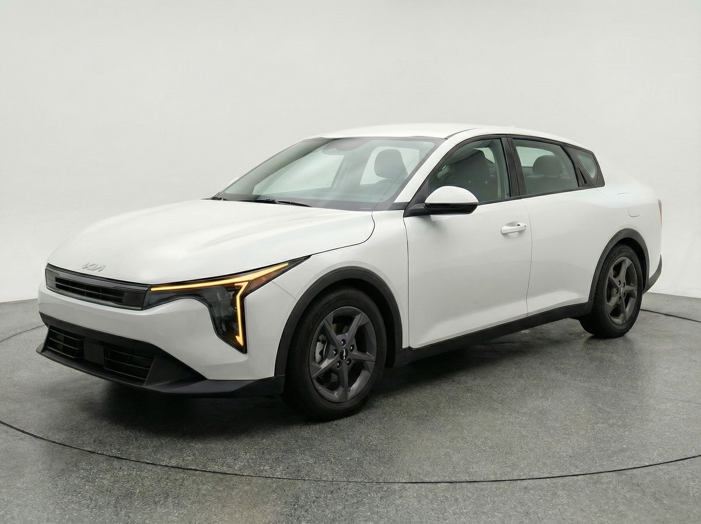 Thumbnail: 2025 Kia K4 - 3