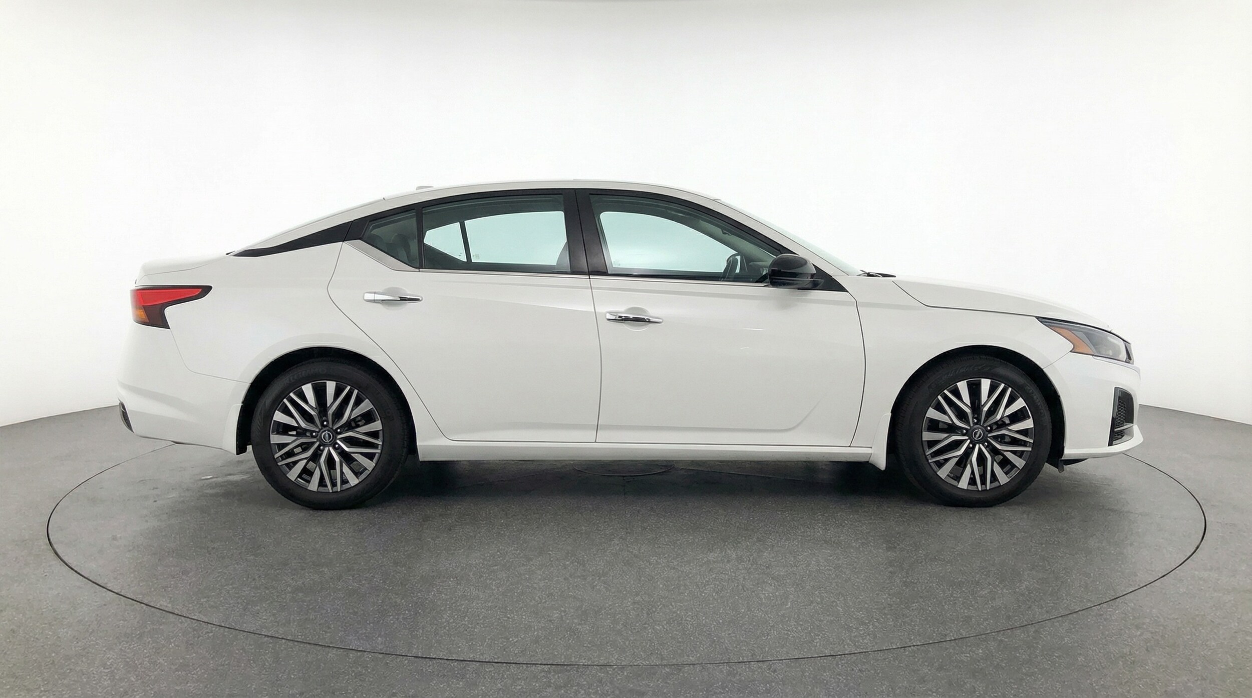 Thumbnail: 2025 Nissan Altima - 8