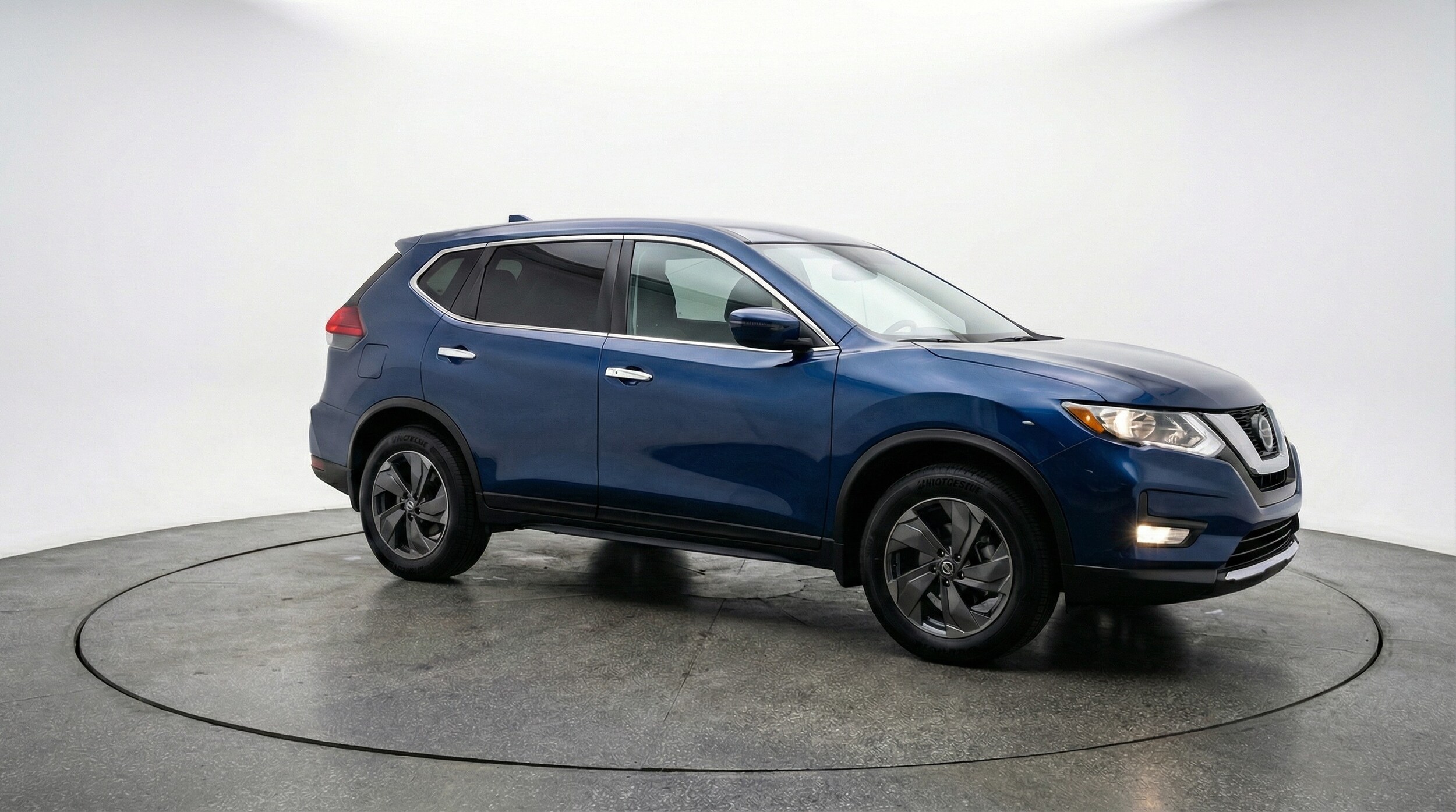 Thumbnail: 2025 Nissan Rogue - 1