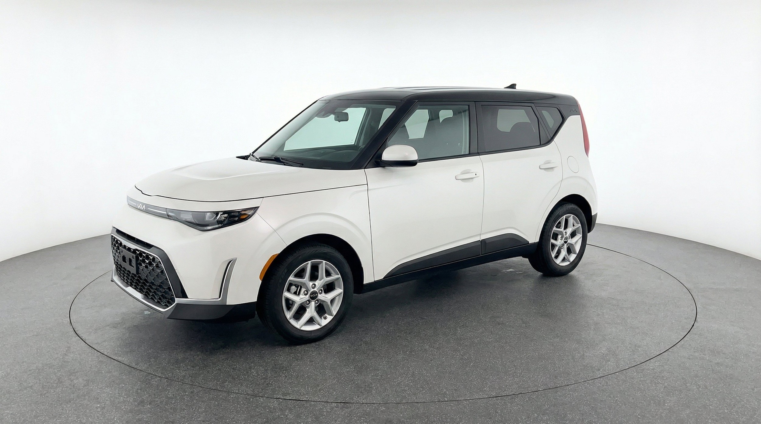 2025 Kia Soul LX - Photo 3