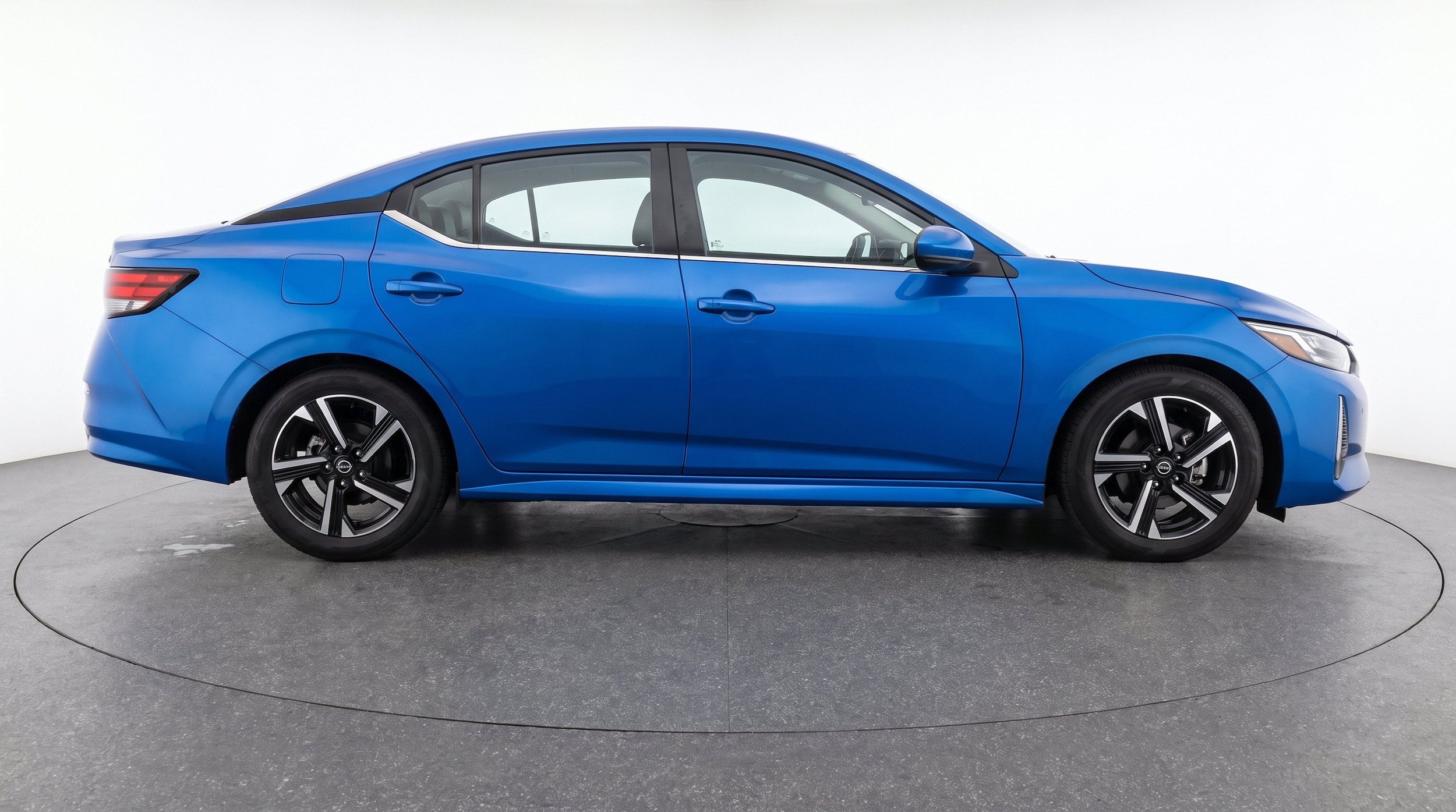 Thumbnail: 2025 Nissan Sentra - 11