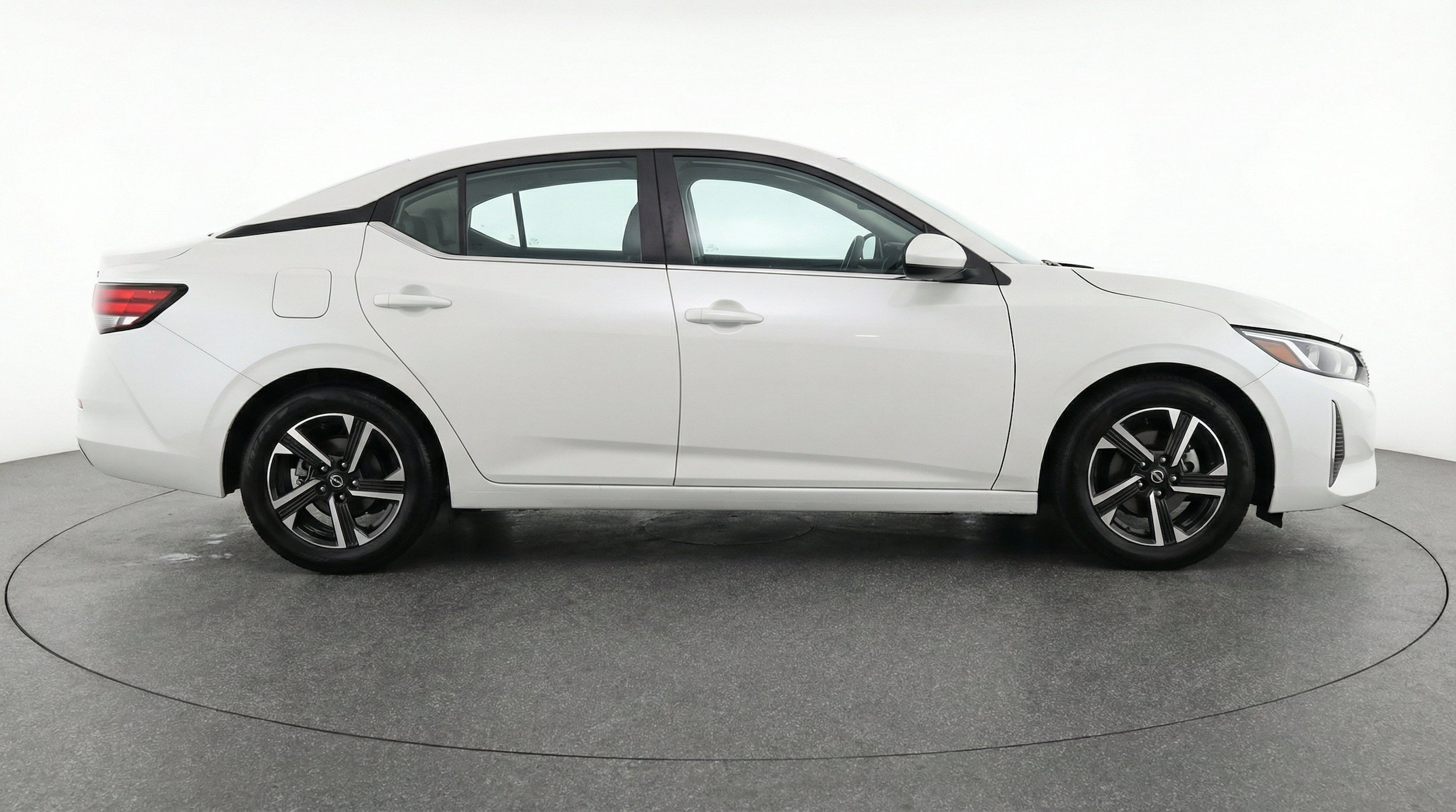 Thumbnail: 2025 Nissan Sentra - 10
