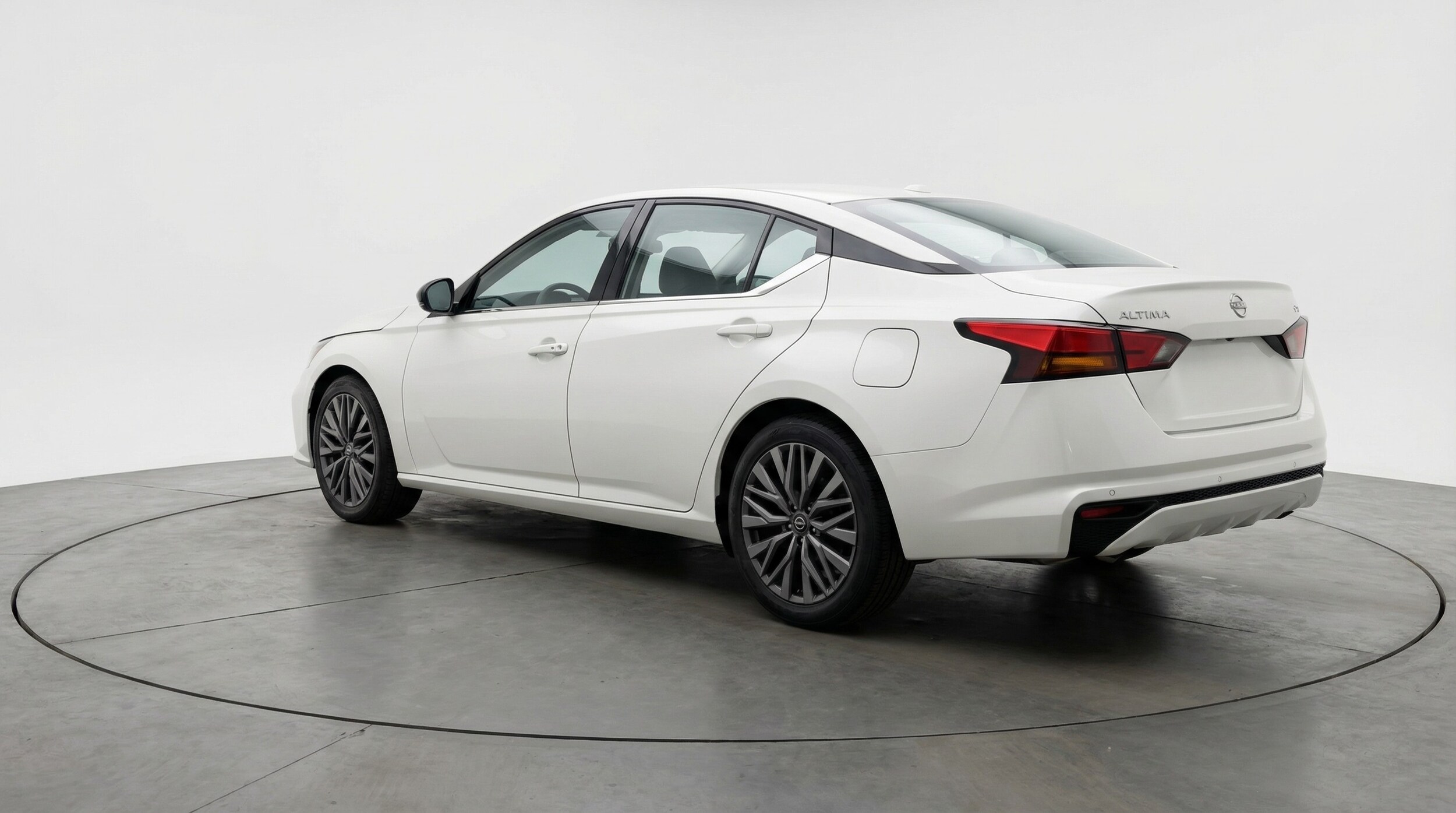 Thumbnail: 2025 Nissan Altima - 5