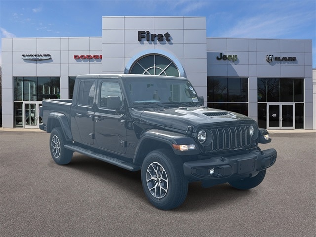2025 Jeep Gladiator Sport S's photo