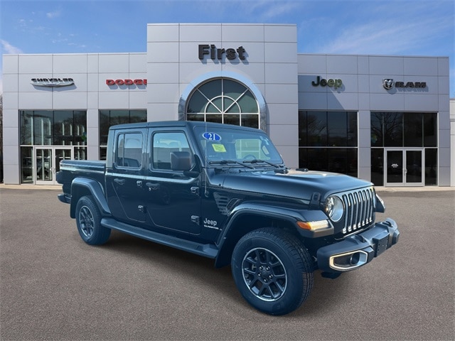 2021 Jeep Gladiator Overland's photo