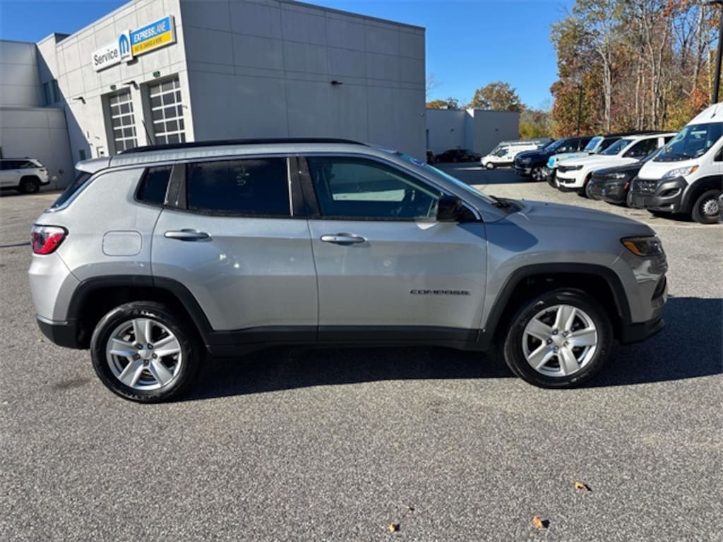Used 2022 Jeep Compass Latitude SUV