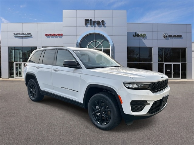 2025 Jeep Grand Cherokee Altitude's photo
