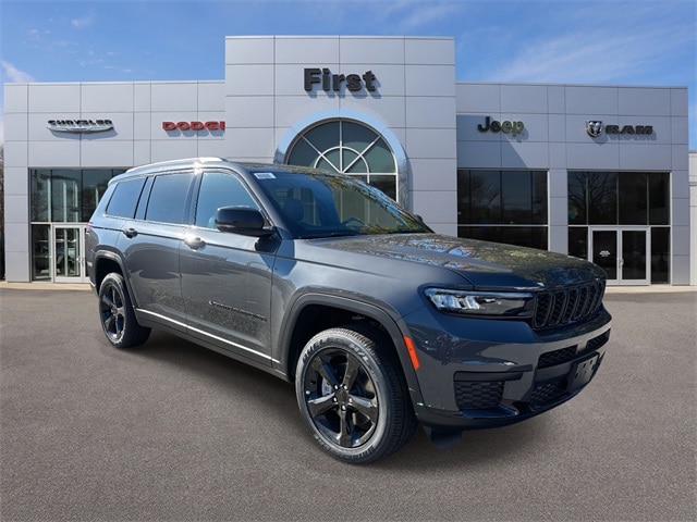 2025 Jeep Grand Cherokee L Altitude's photo
