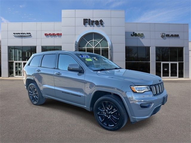 2022 Jeep Grand Cherokee WK Laredo X's photo