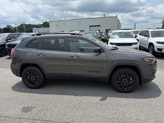 Used 2023 Jeep Cherokee Altitude Lux with VIN 1C4PJMMB2PD102384 for sale in North Attleboro, MA