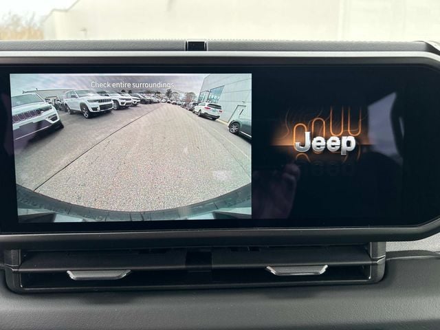 2025 Jeep Wrangler 4-Door Sahara - Photo 10
