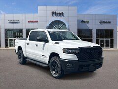 2026 Ram 1500 WARLOCK CREW CAB 4X4 5'7 BOX Pickup