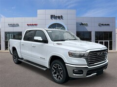 2025 Ram 1500 LARAMIE CREW CAB 4X4 5'7 BOX Pickup
