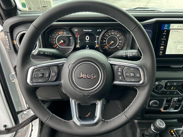 2025 Jeep Wrangler 4-Door Sahara - Photo 10