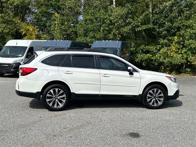 2016 Subaru Outback 3.6R photo 2