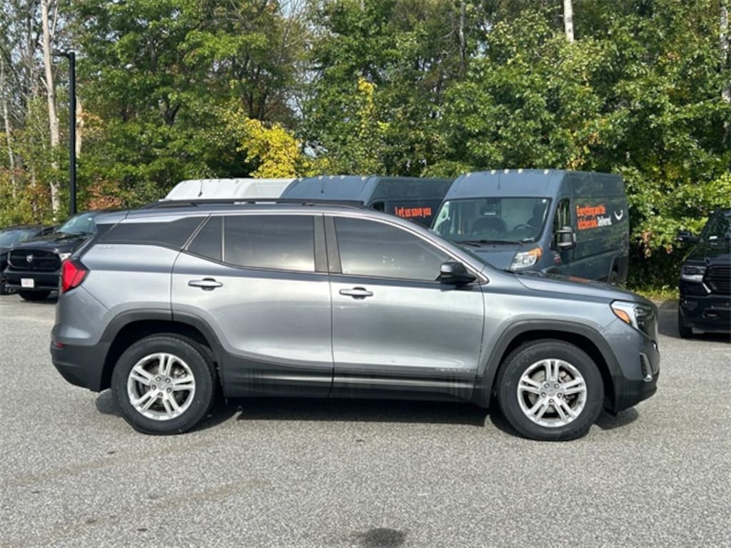 Used 2021 GMC Terrain SLE SUV