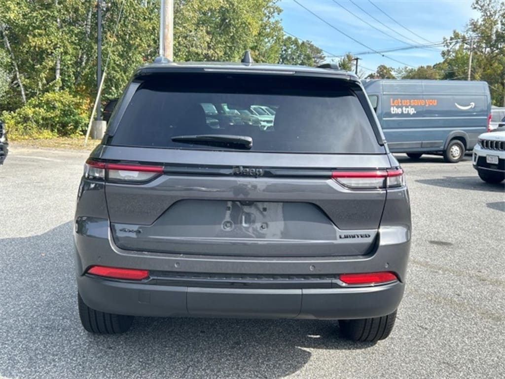 Used 2025 Jeep Grand Cherokee Limited SUV